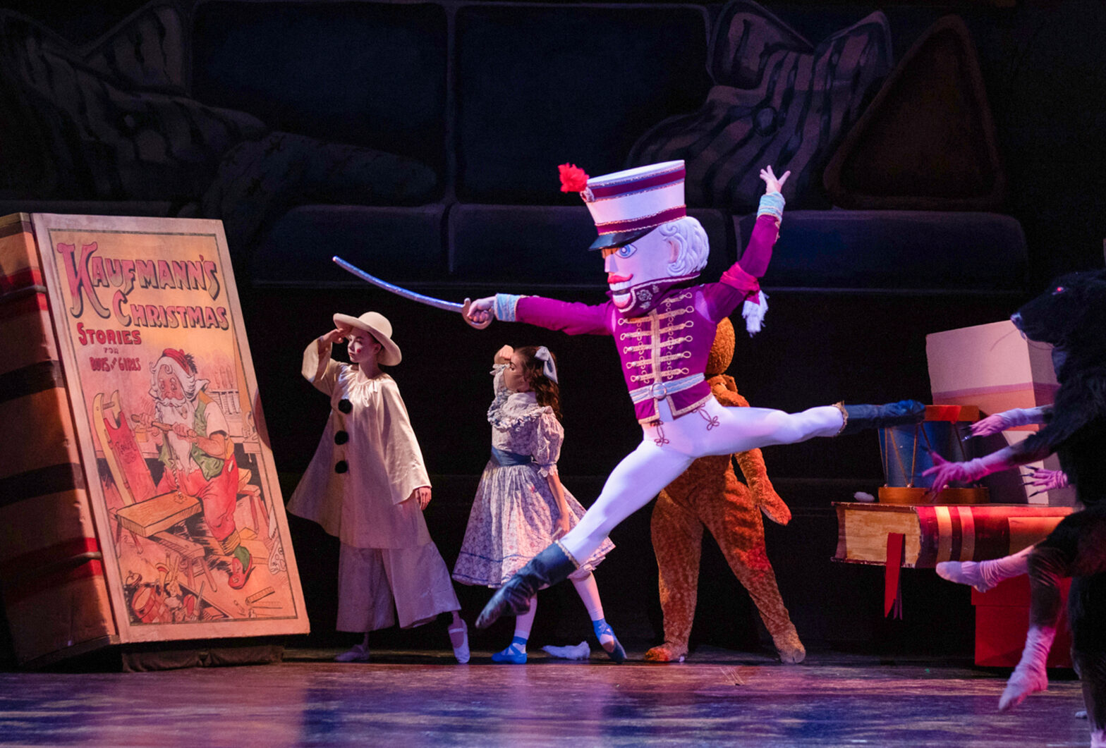 Pittsburgh Ballet Theatre tweaks its hometowninspired 'Nutcracker