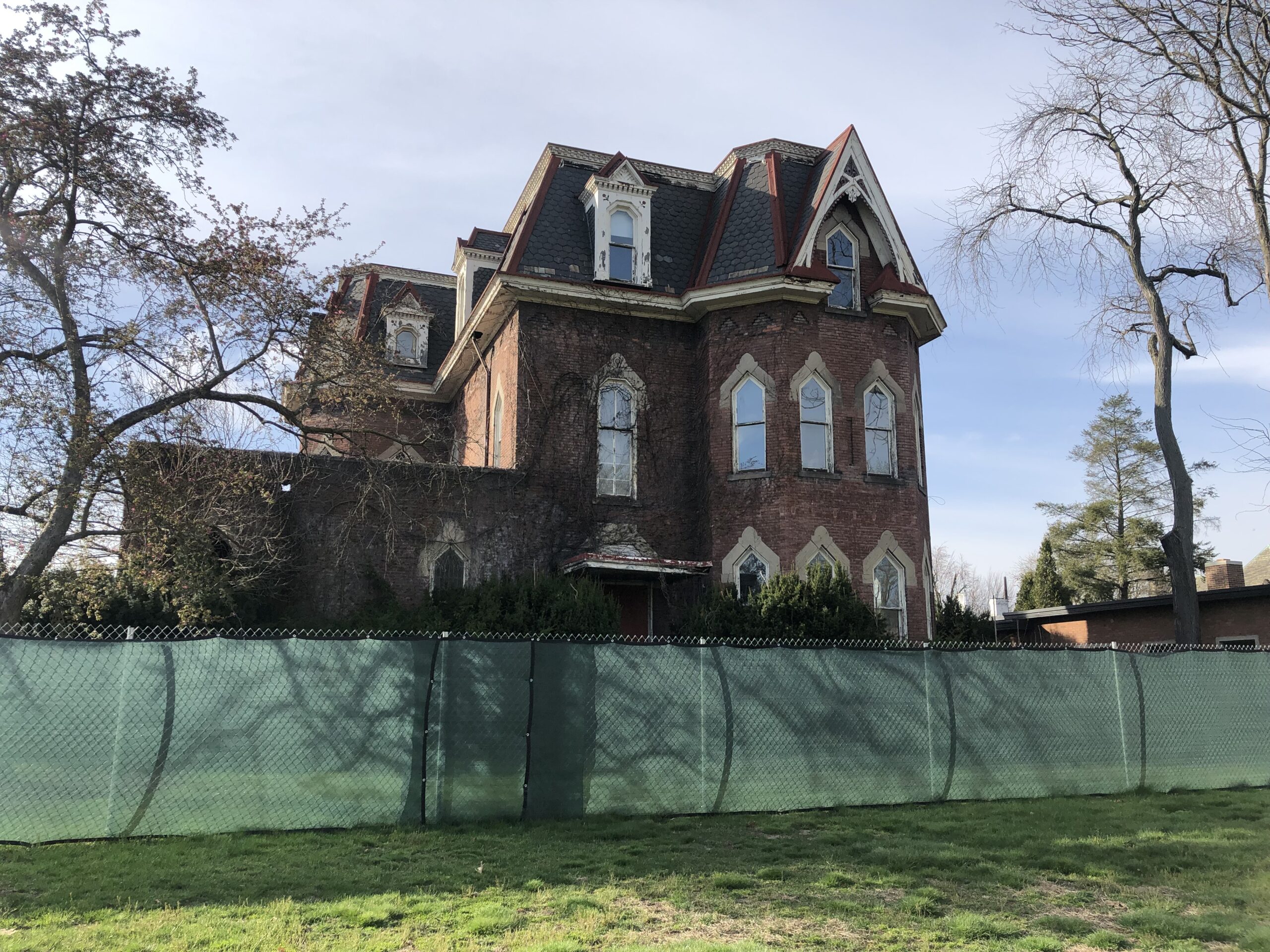 Sewickley's Herbst House avoids demolition by parish that owns it