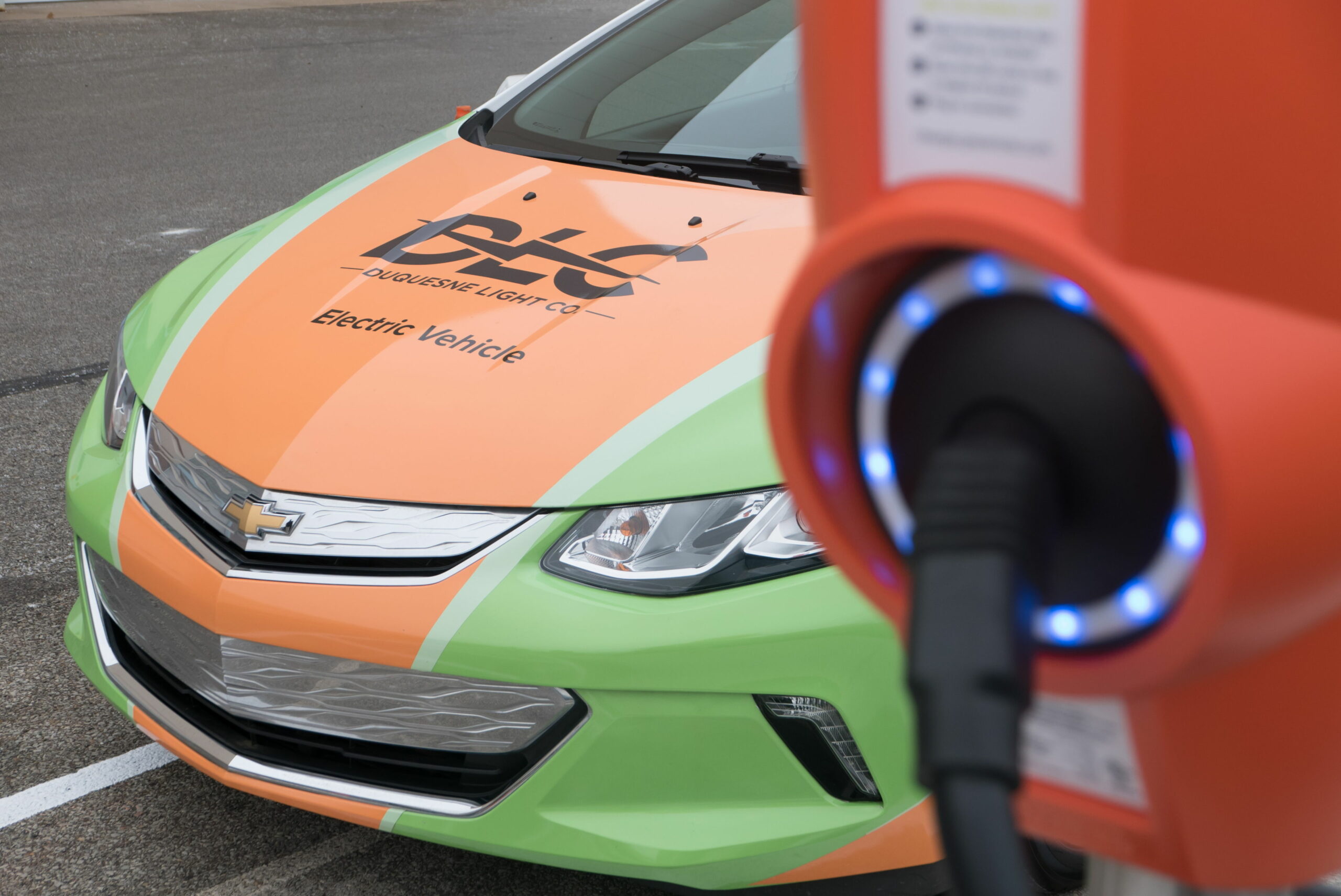 Pittsburgh receives federal grant to support .9 million program for 100 electric vehicle charging stations